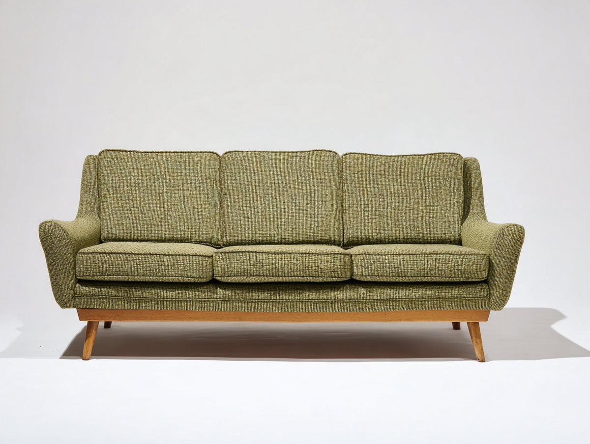 3 Sitzer Sofa Stoffbezug 215 x 85 x 85 cm - Grün - modernes Sofa mit Holzrahmen und ausgestellten Armlehnen